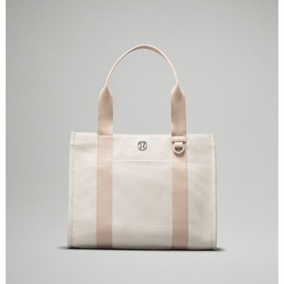 NWT Lululemon Two-Tone Canvas Tote Bag 10L Mojave Tan/Light - Picture 1 of 8